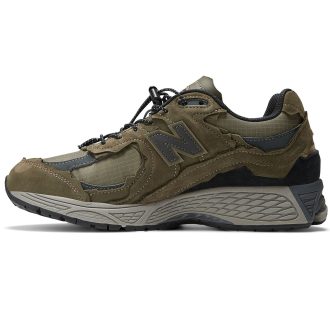 New Balance 2002 women's