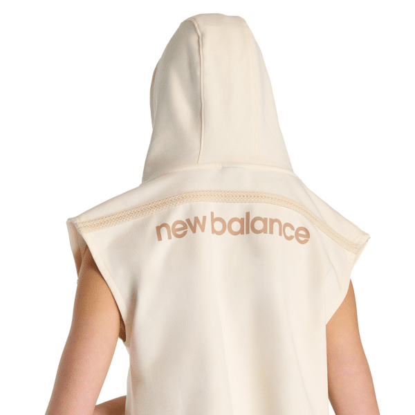 New Balance ქალის ჰუდი - Image 3